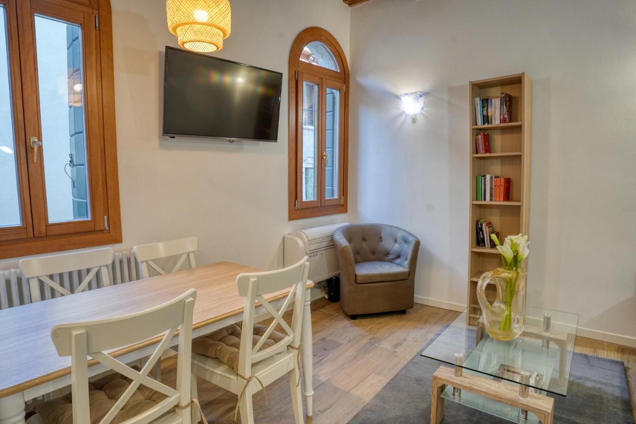 ונציה Ecco Suites Apartments מראה חיצוני תמונה