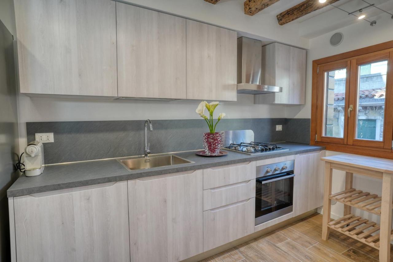 ונציה Ecco Suites Apartments מראה חיצוני תמונה