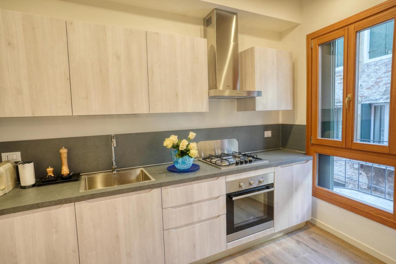 ונציה Ecco Suites Apartments מראה חיצוני תמונה