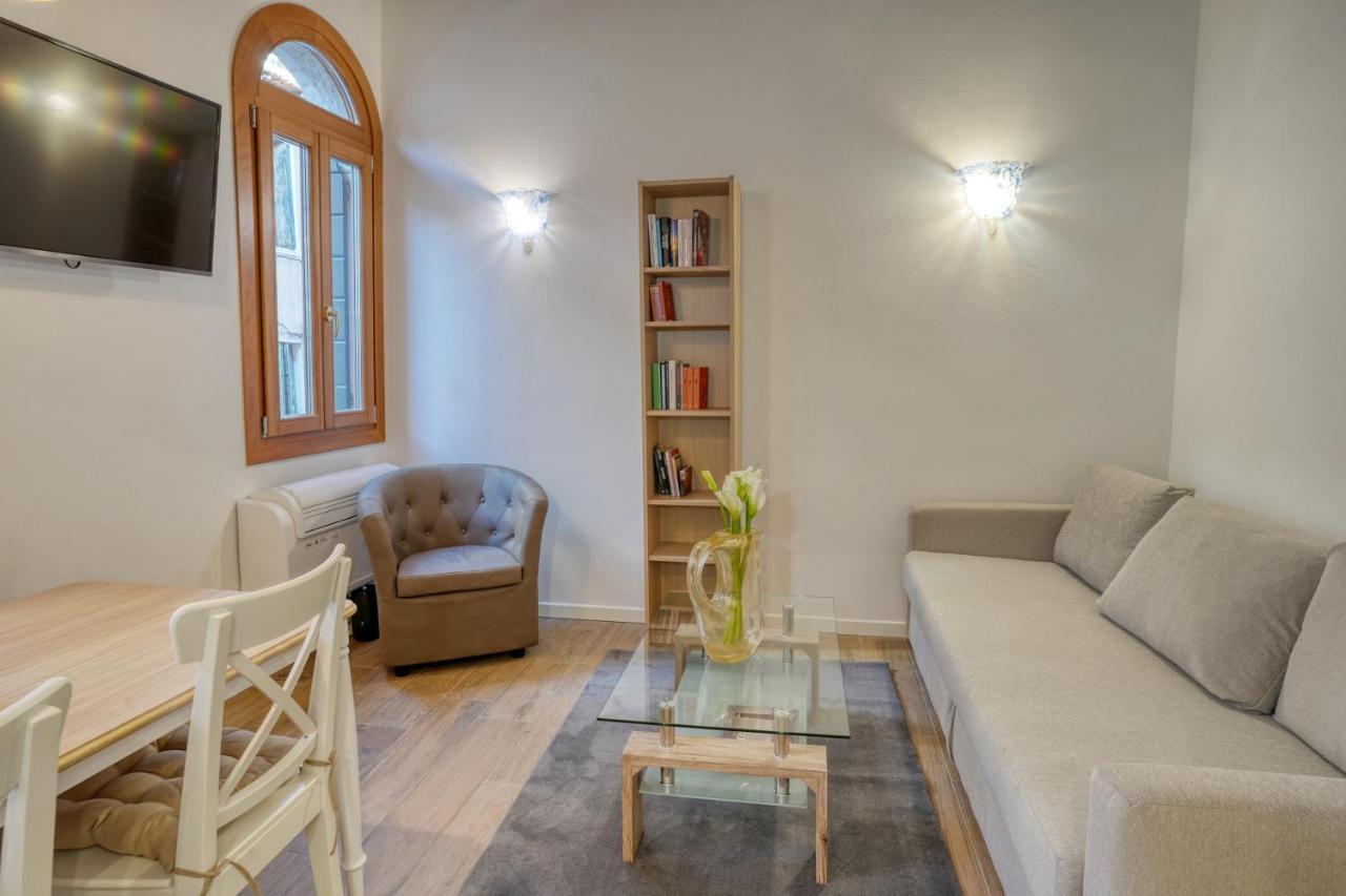 ונציה Ecco Suites Apartments מראה חיצוני תמונה