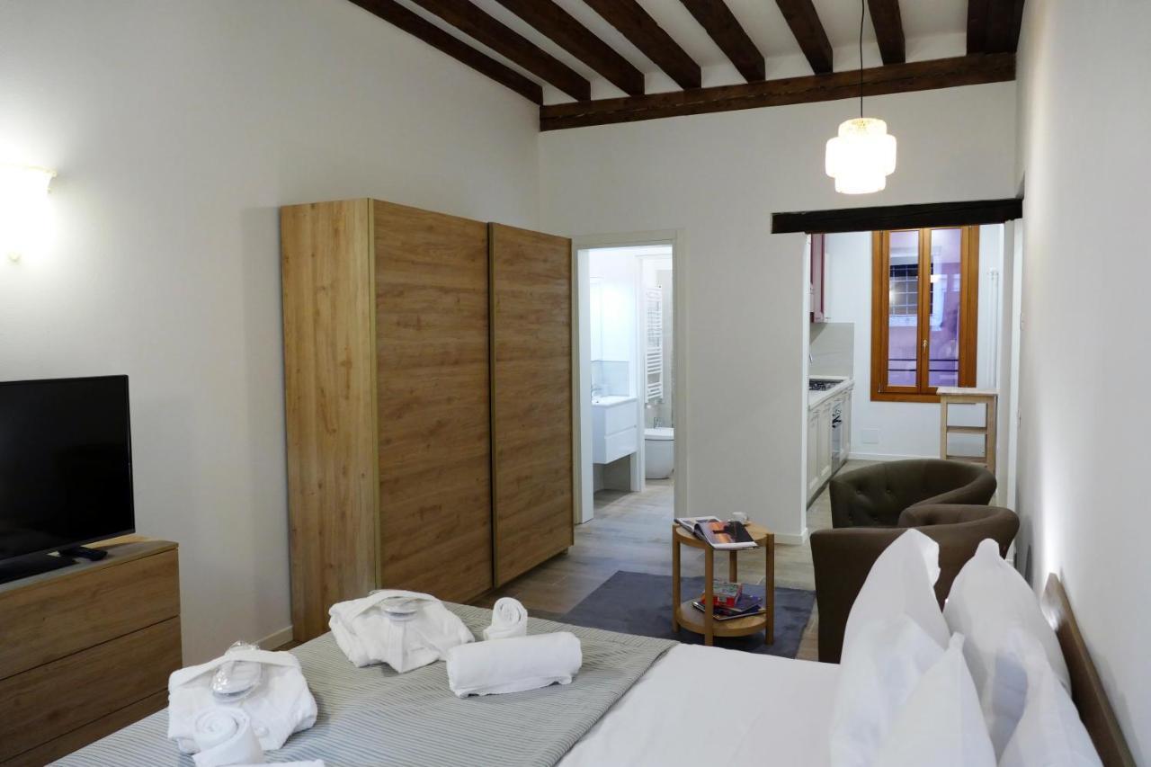ונציה Ecco Suites Apartments מראה חיצוני תמונה