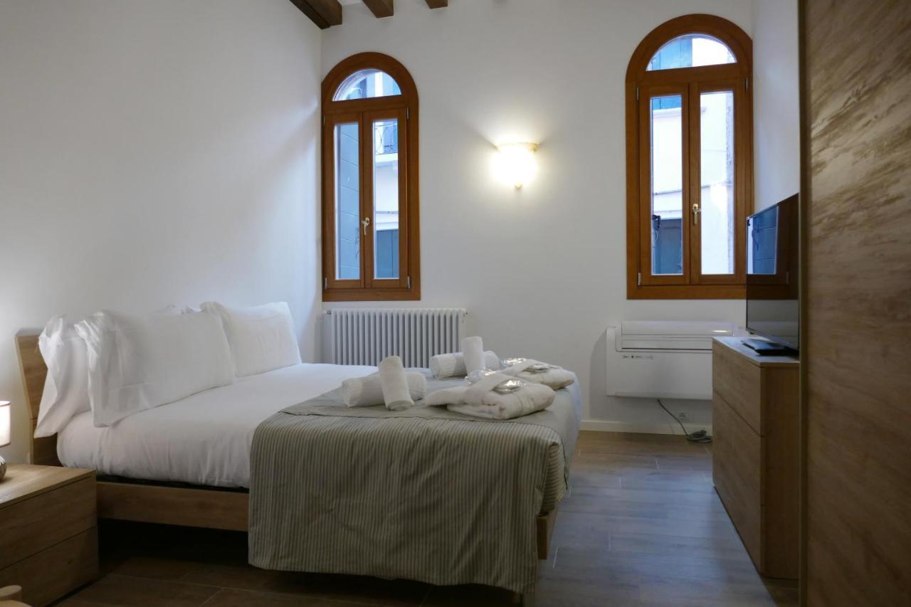ונציה Ecco Suites Apartments מראה חיצוני תמונה